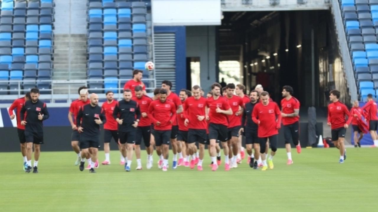 A Milli Futbol Takımı, Los Angeles'taki ilk antrenmanını yaptı