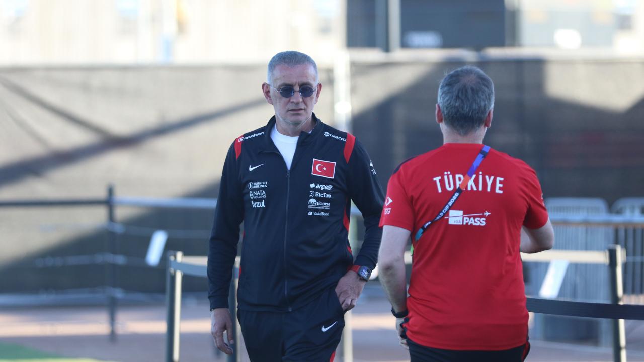 "Bu nifakları takımın içine sokmaya ne gerek var"
