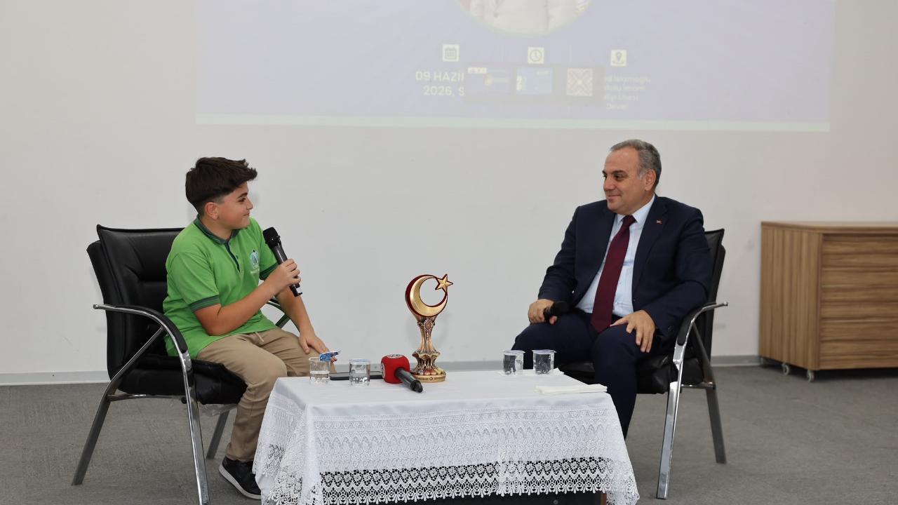 ERÜ Rektörü Altun, Develi’de öğrenciler ile buluştu