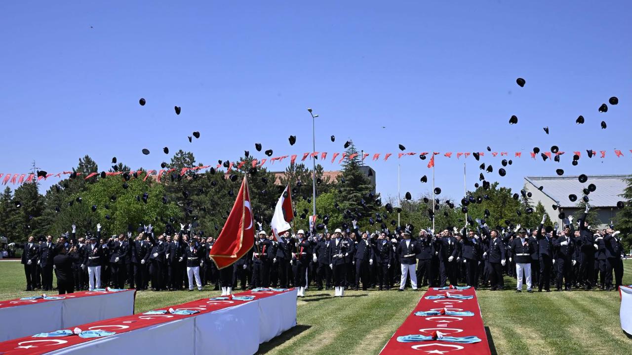 Kayseri POMEM’de 411 Polis Adayı Mezun Oldu