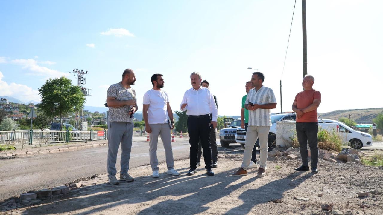 Melikgazi Belediyesi’nden 4 mahalleye asfalt atağı