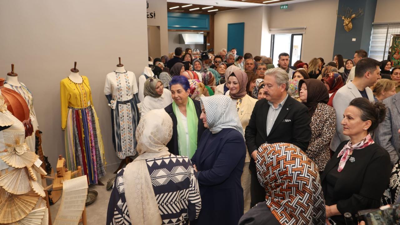 Melikgazi’de Gülük Sosyal Yaşam Merkezi Tanıtıldı