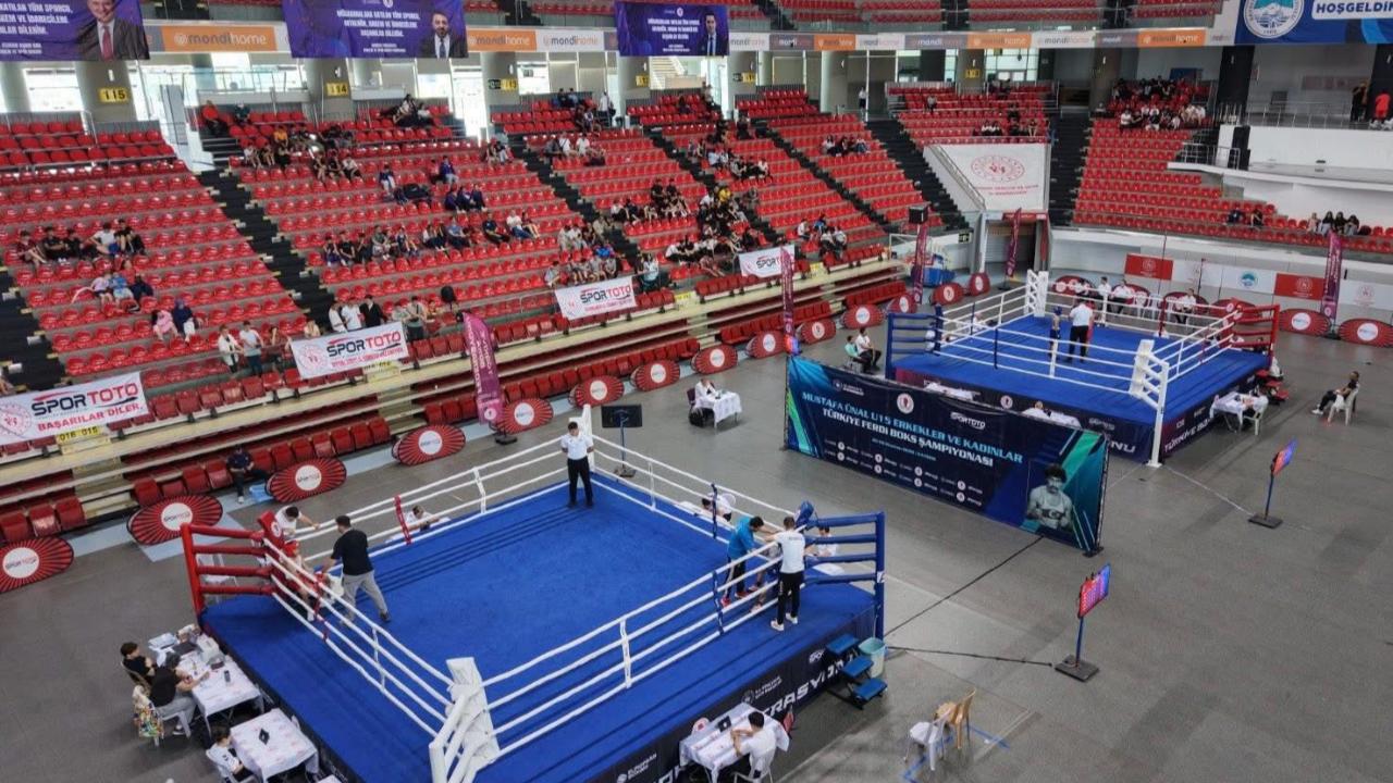 U-15 Türkiye Ferdi Boks Şampiyonası Kayseri’de Başladı
