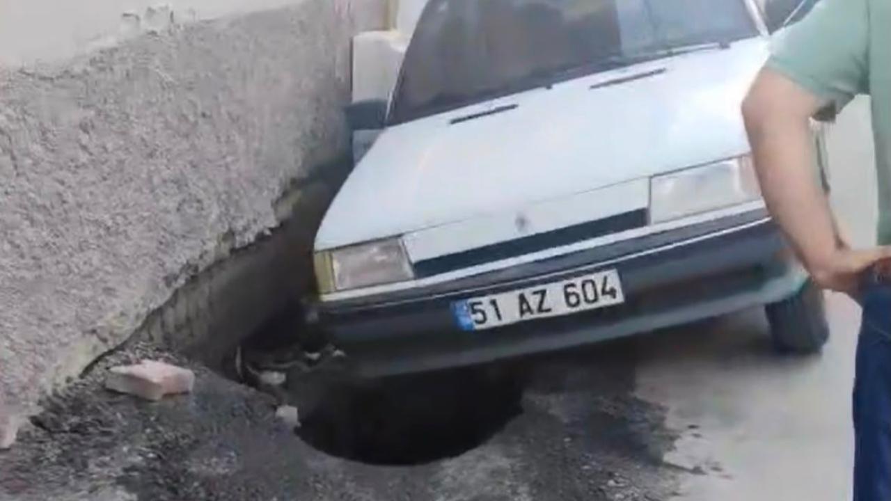 Yahyalı'da Patlayan Su Şebekesi İstinat Duvarını Çökertti!