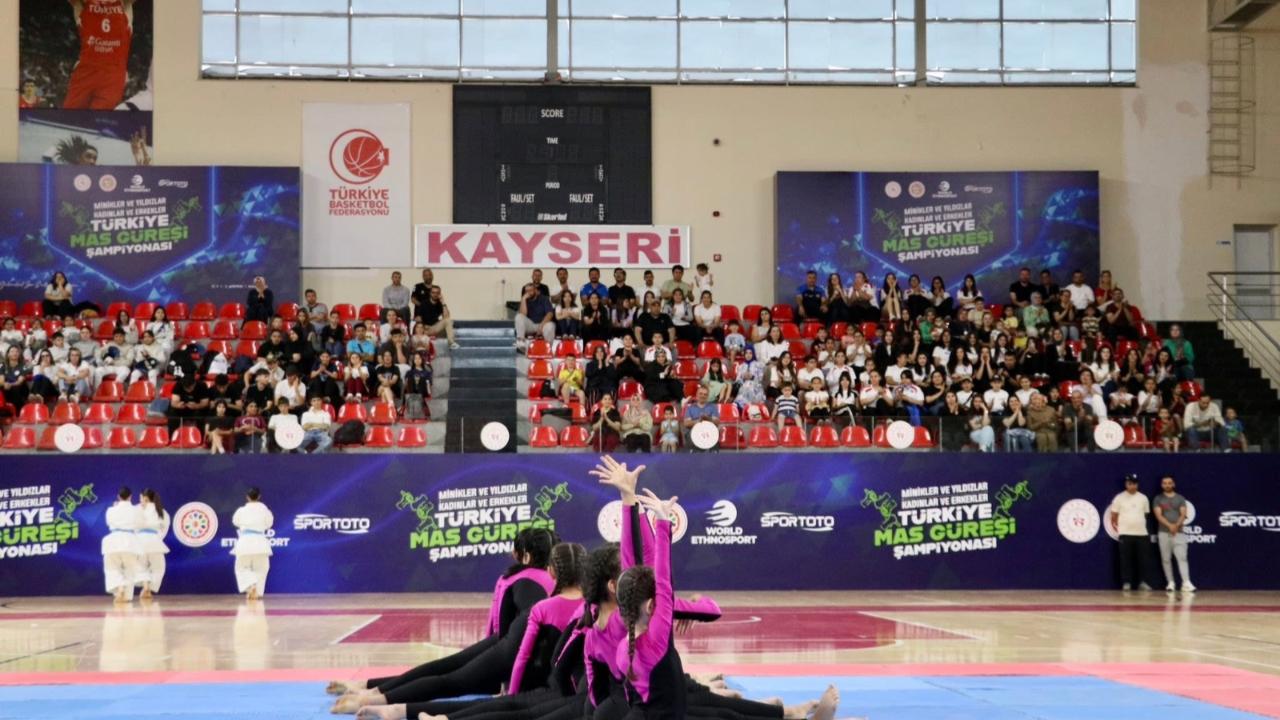 Yaz Spor Okulları 33 branşta kapılarını açtı
