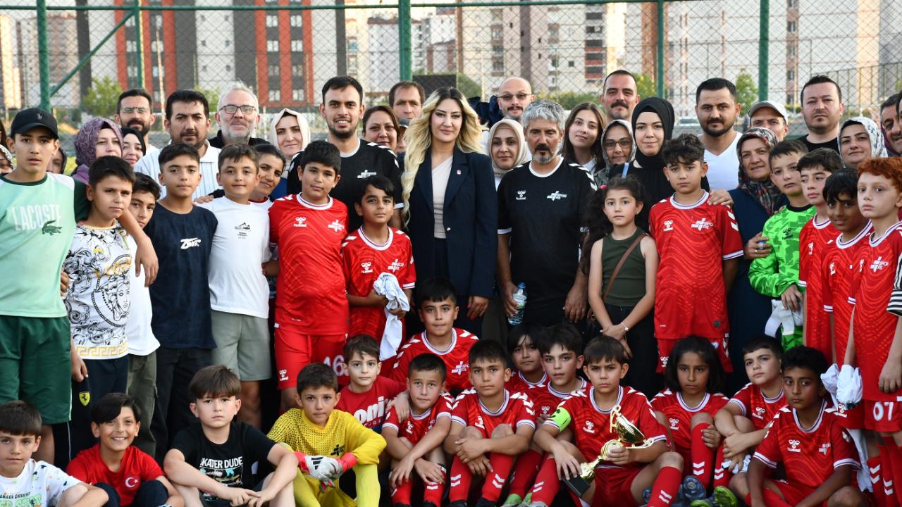 Kayseri U-11 Ligi'nde şampiyon Melikgazi Belediyespor oldu